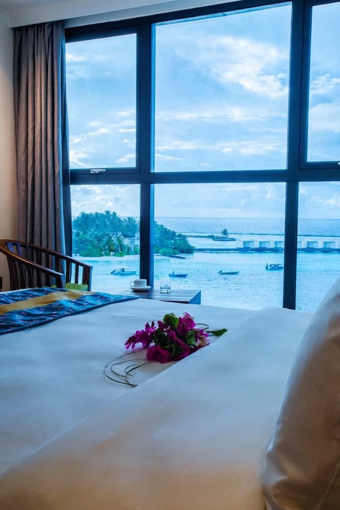 Beach Hotel Guraidhoo photo 5