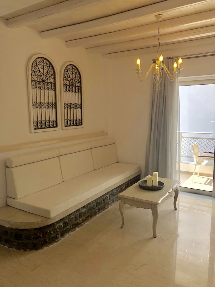 Cyano Hotel photo 9