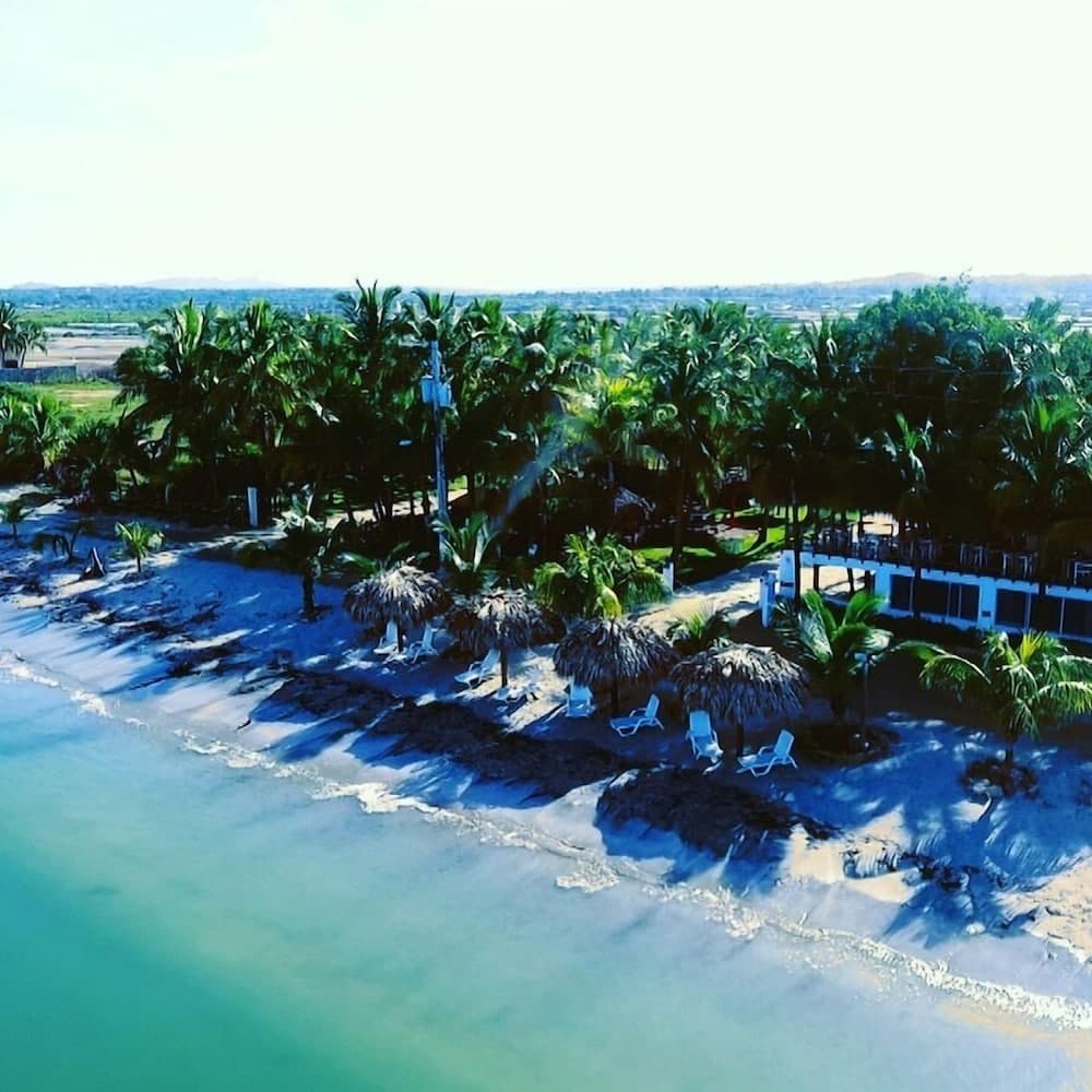 Hotel El Cayito Beach Resort Montecristi photo 2