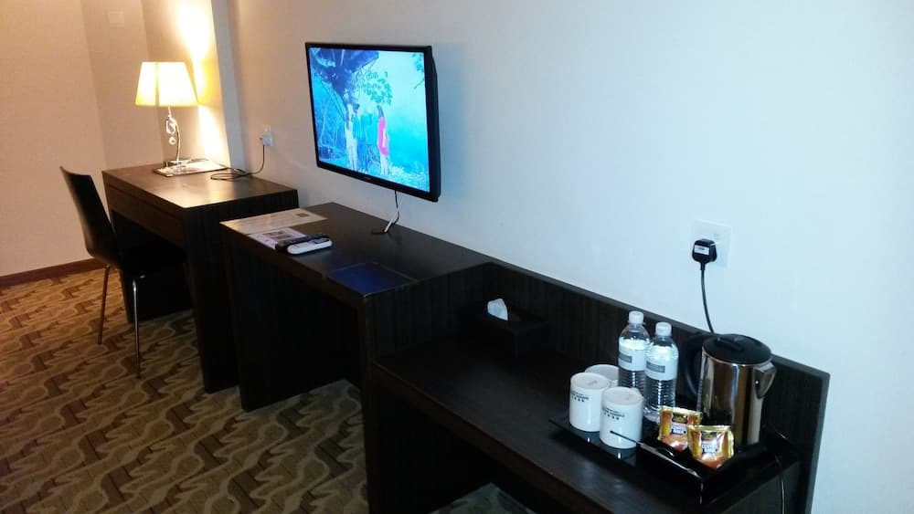 Eminent Hotel photo 6
