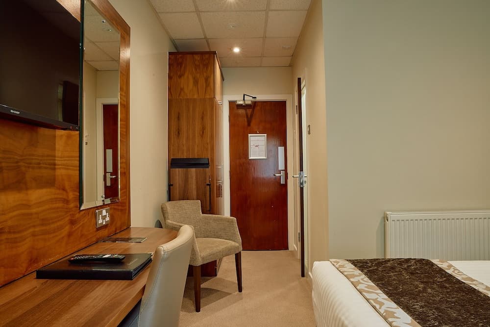 Briar Court Hotel photo 2