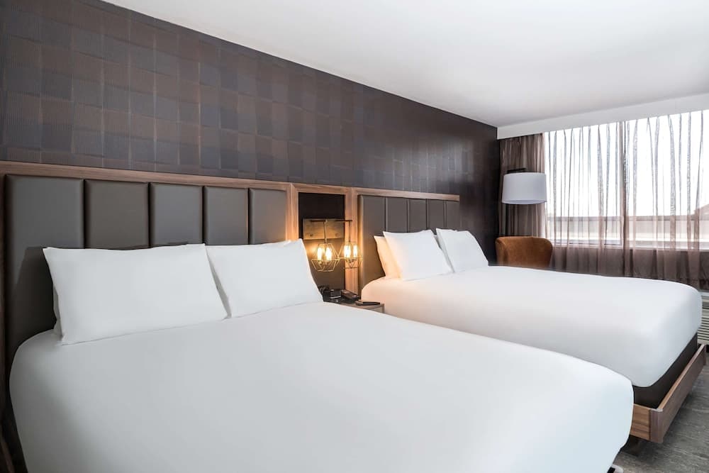 DoubleTree by Hilton Kitchener photo 7