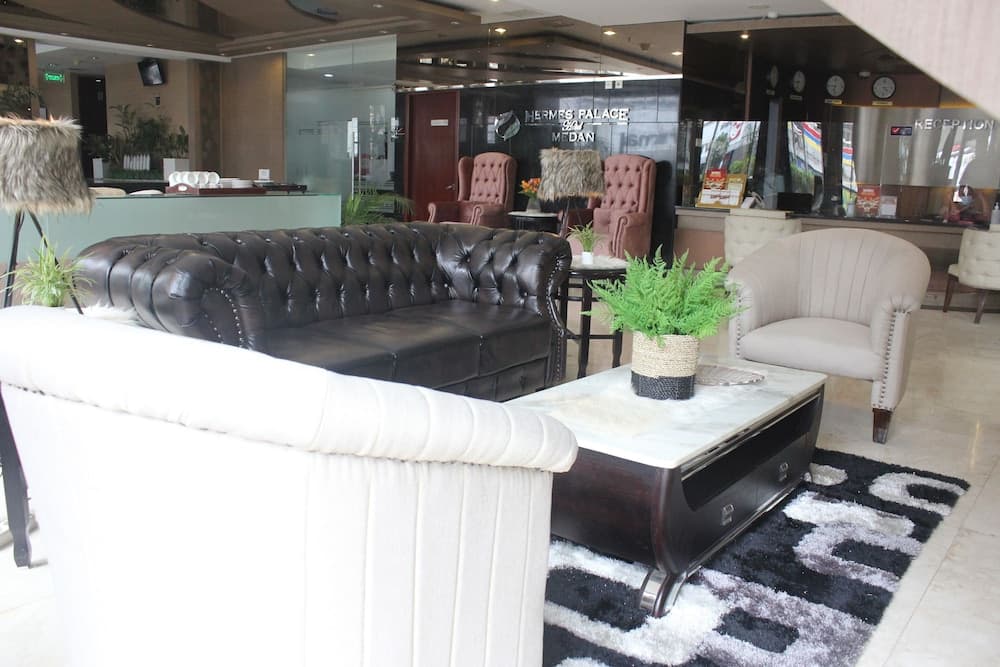 Hermes Palace Hotel Medan photo 4