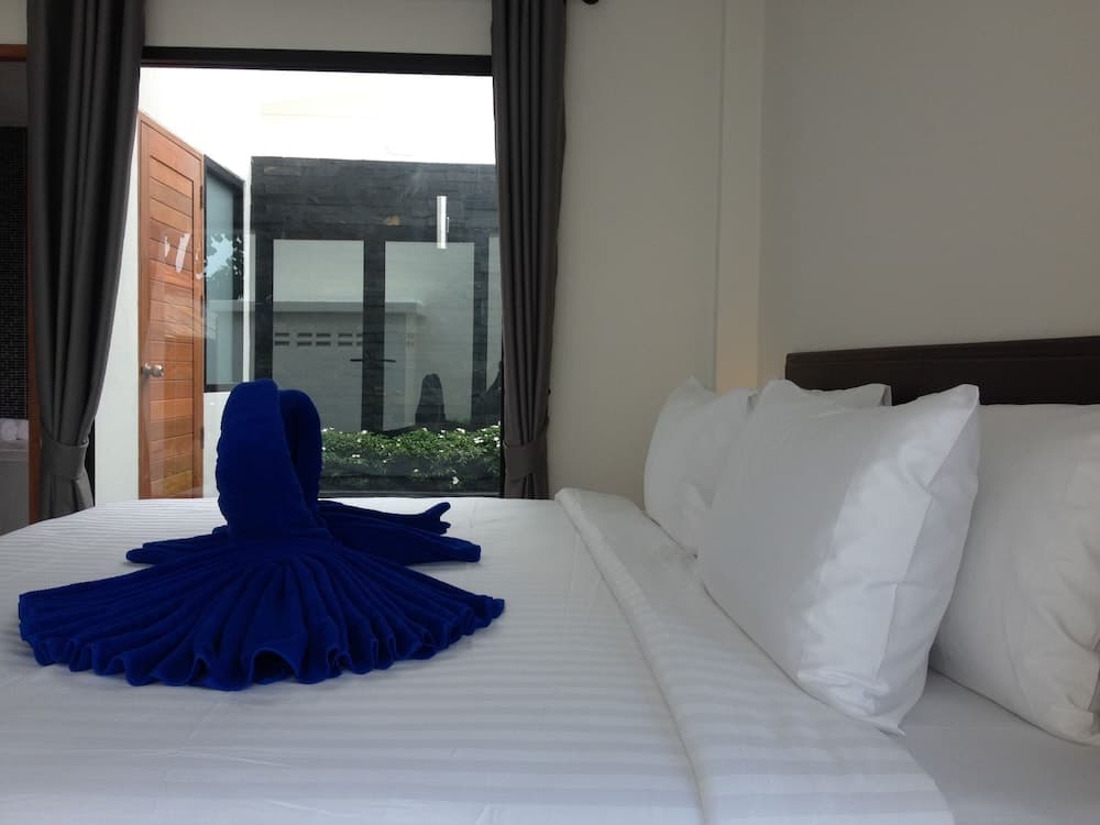 Limelight Village photo 6