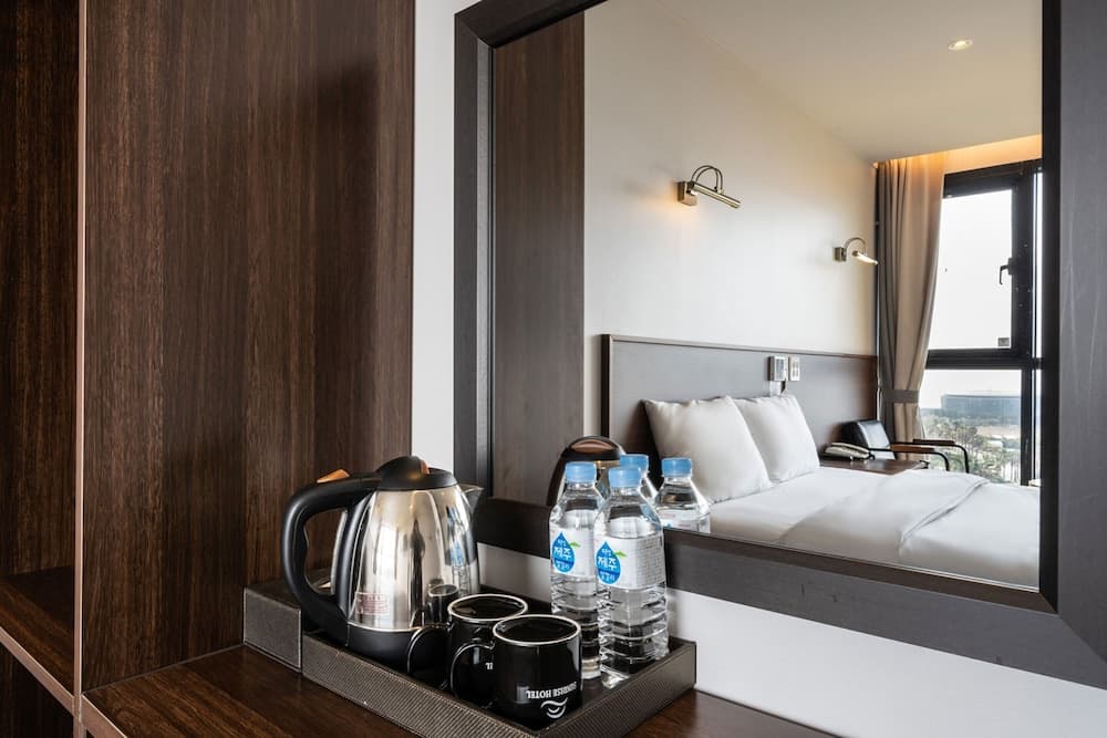Sunrise Hotel Jungmun photo 9