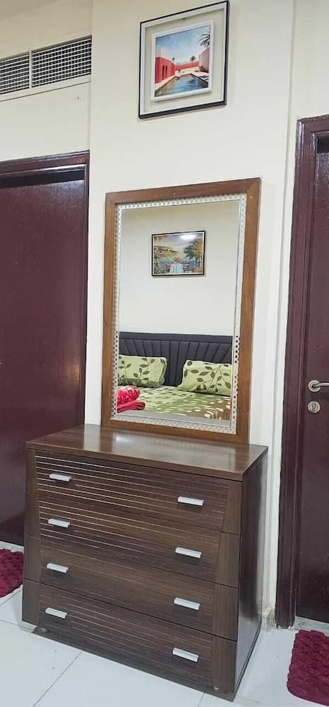 Furnished Studio Appartment in Burdubai photo 3