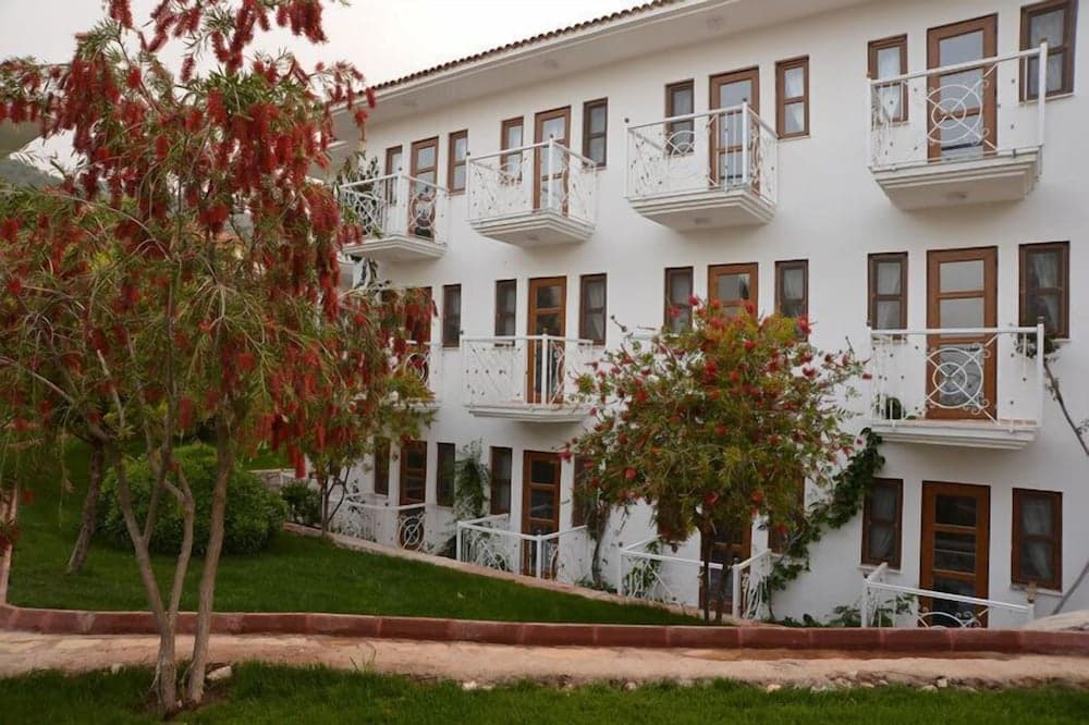 White Hotel photo 2