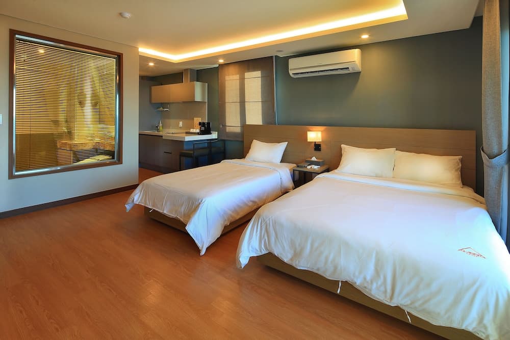 Amber House photo 8