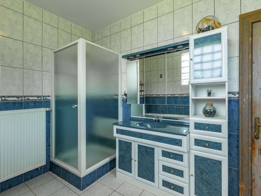 Spacious Family Home photo 3