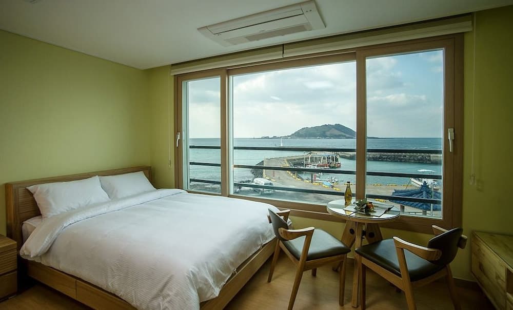 Sleep in the Sea photo 2