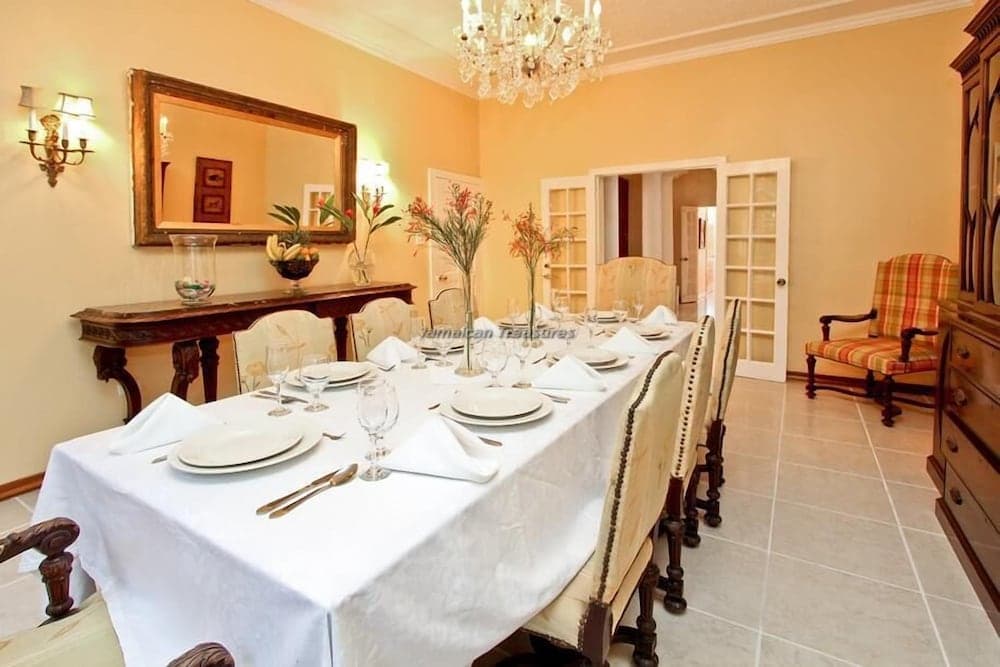 Summerhill, 8BR by Jamaican Treasures photo 9
