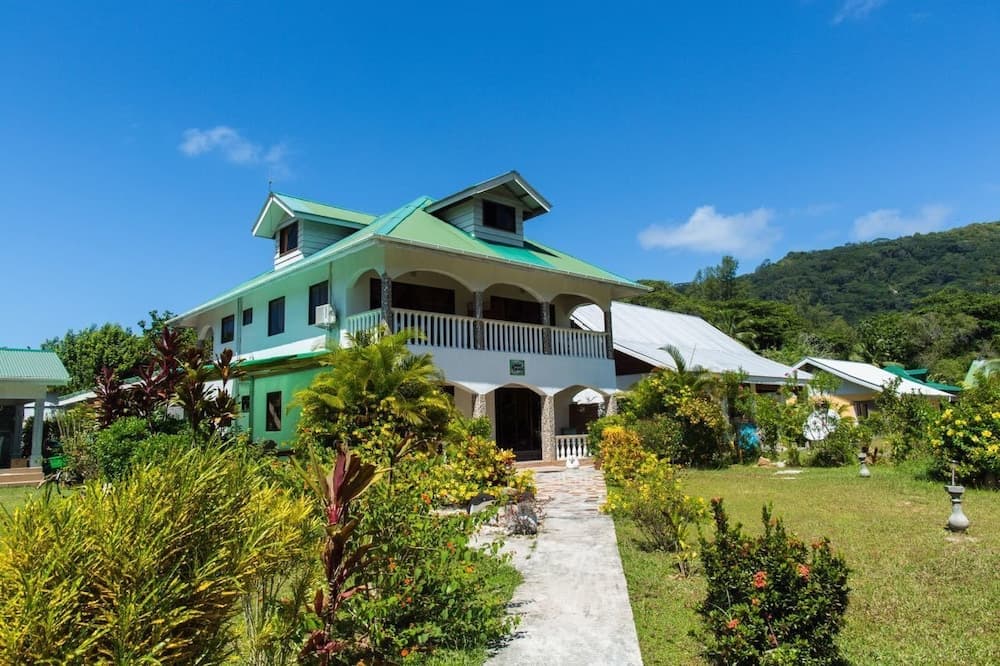 JML Self Catering Holiday Apartments