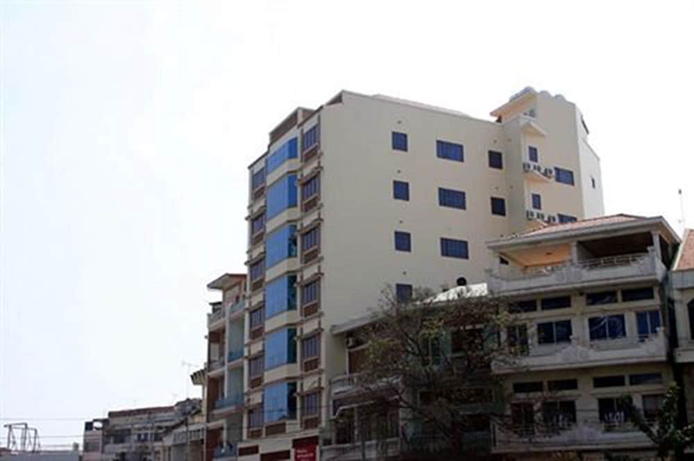 Nokor Lucky Serviced Apartments photo 6
