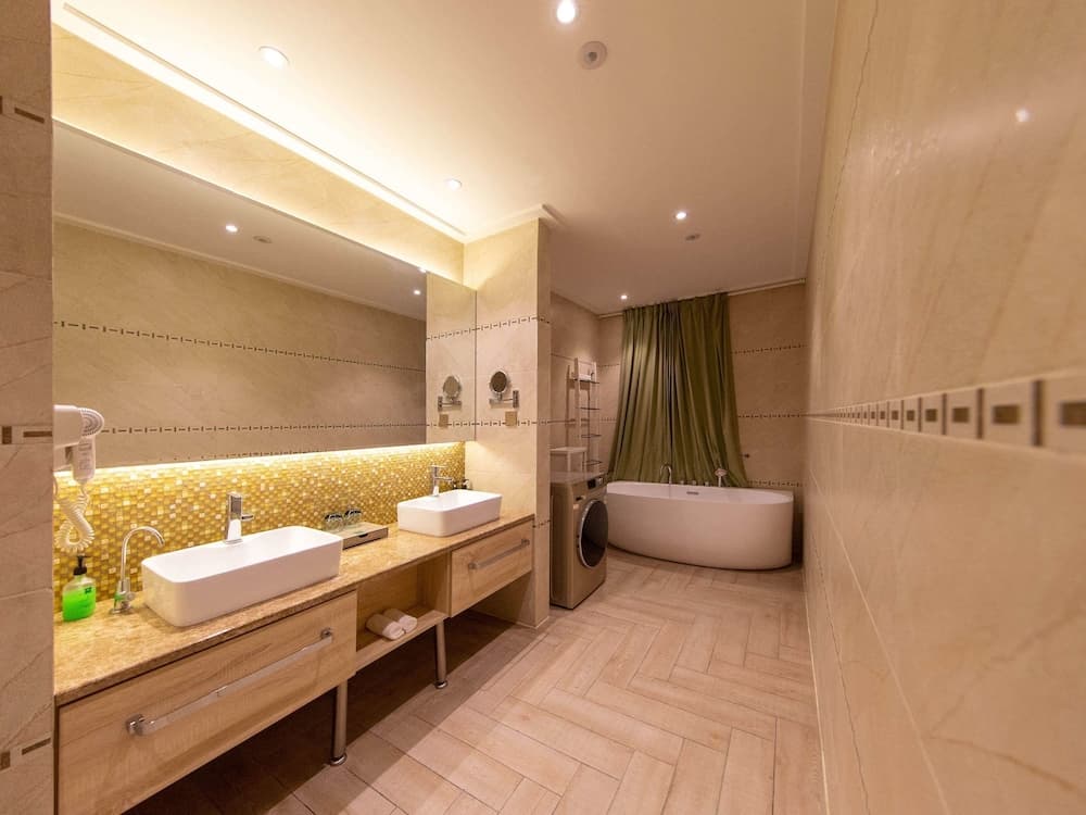 ibis Styles NT Shimao Plz photo 5