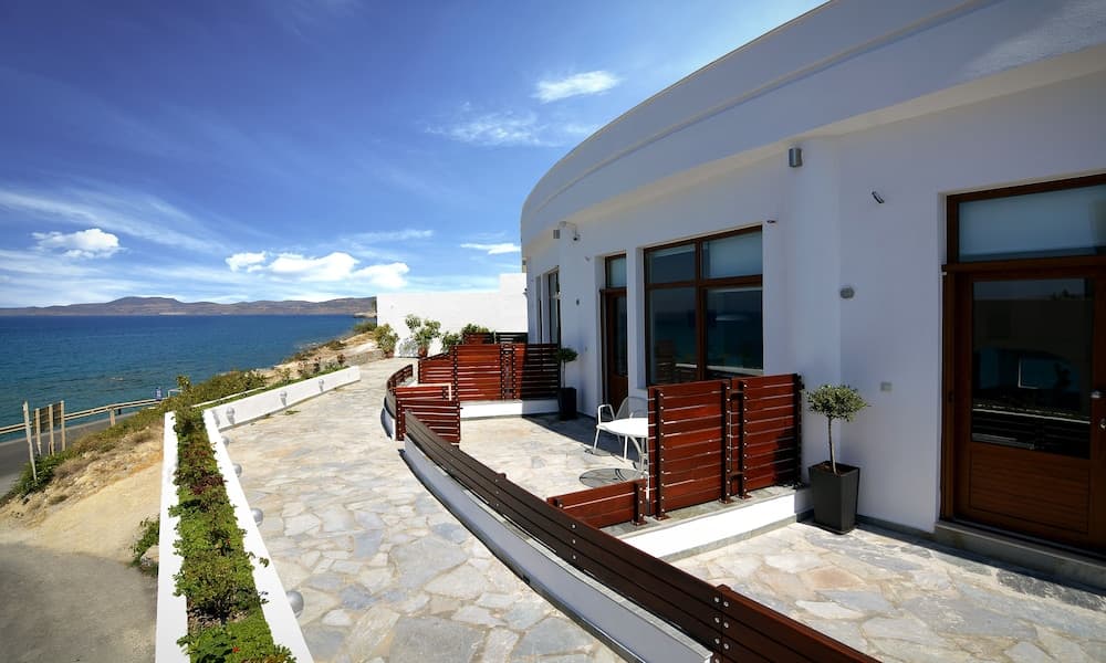 Simon Apartments photo 8