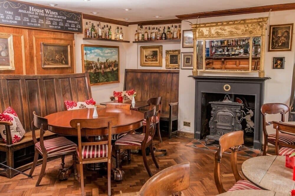 The Greyhound Coaching Inn photo 9