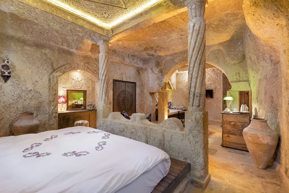 Kayata Cave Suites photo 4