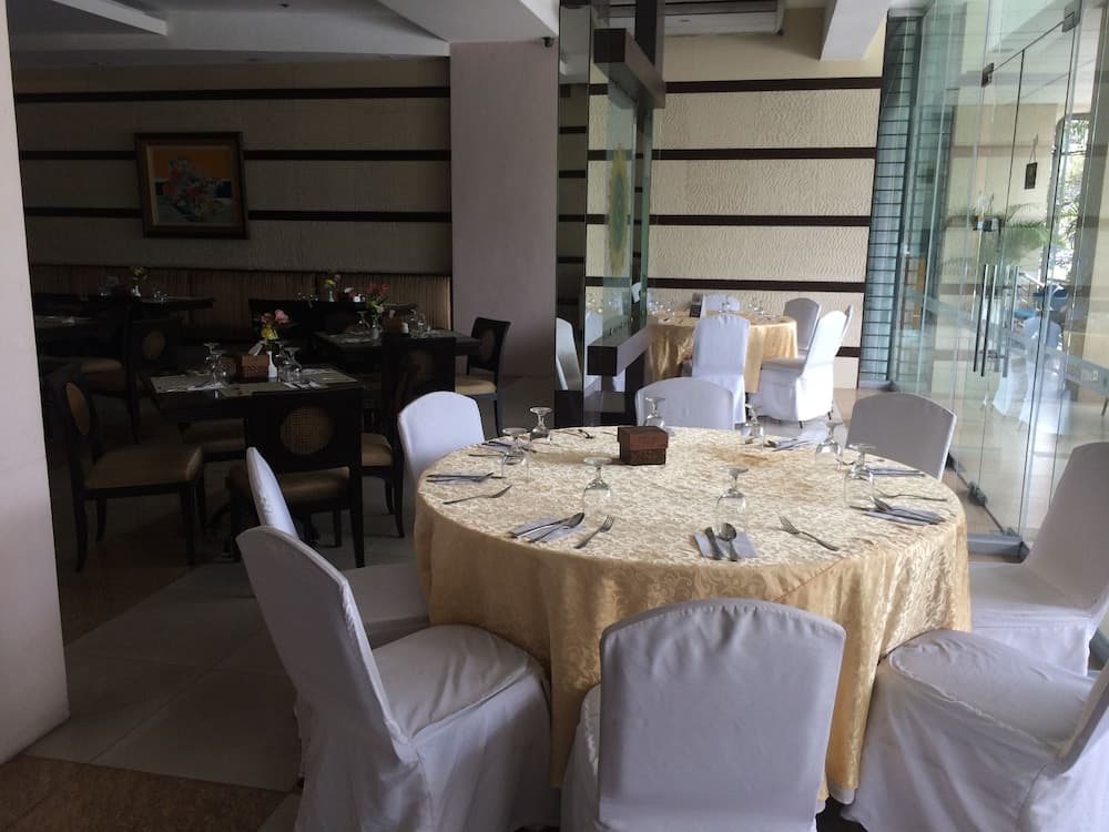 Baguio Burnham Suites photo 3