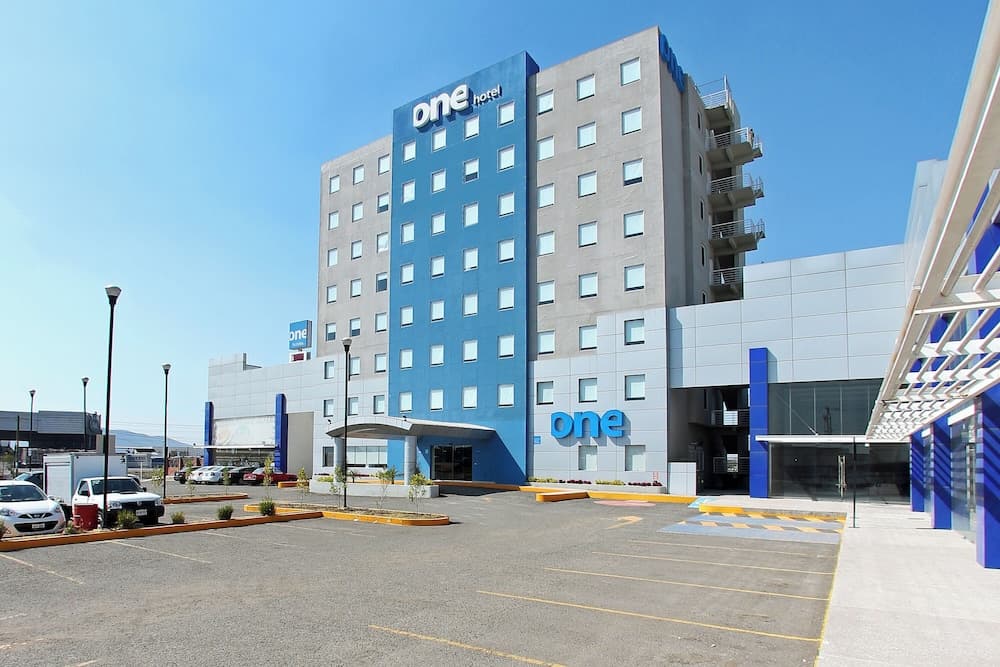 One Querétaro Aeropuerto Hotel photo 2