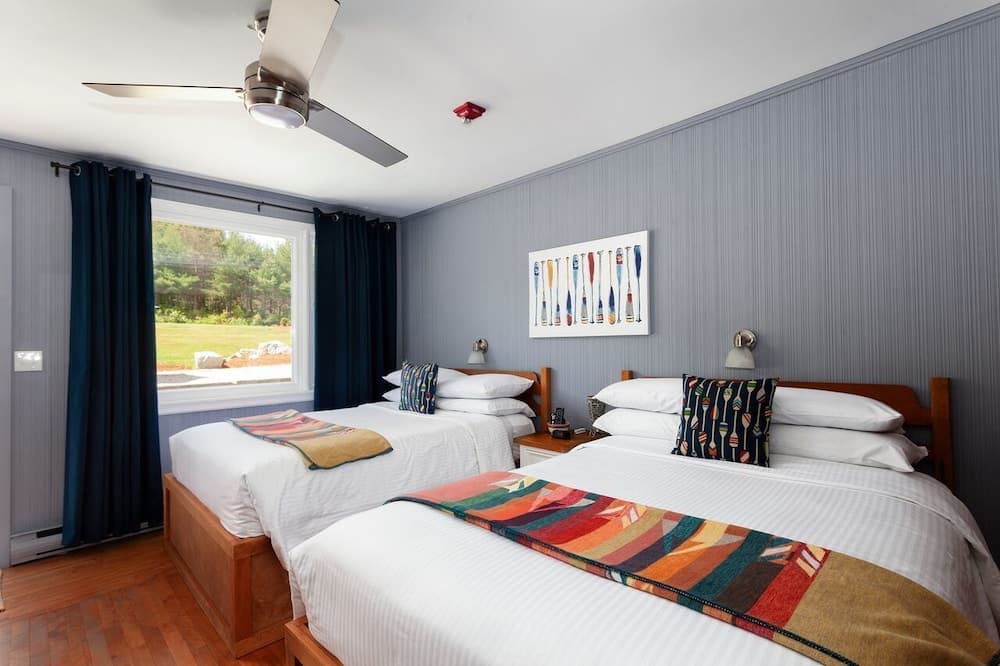 Lighthouse Motel & Cottages photo 8