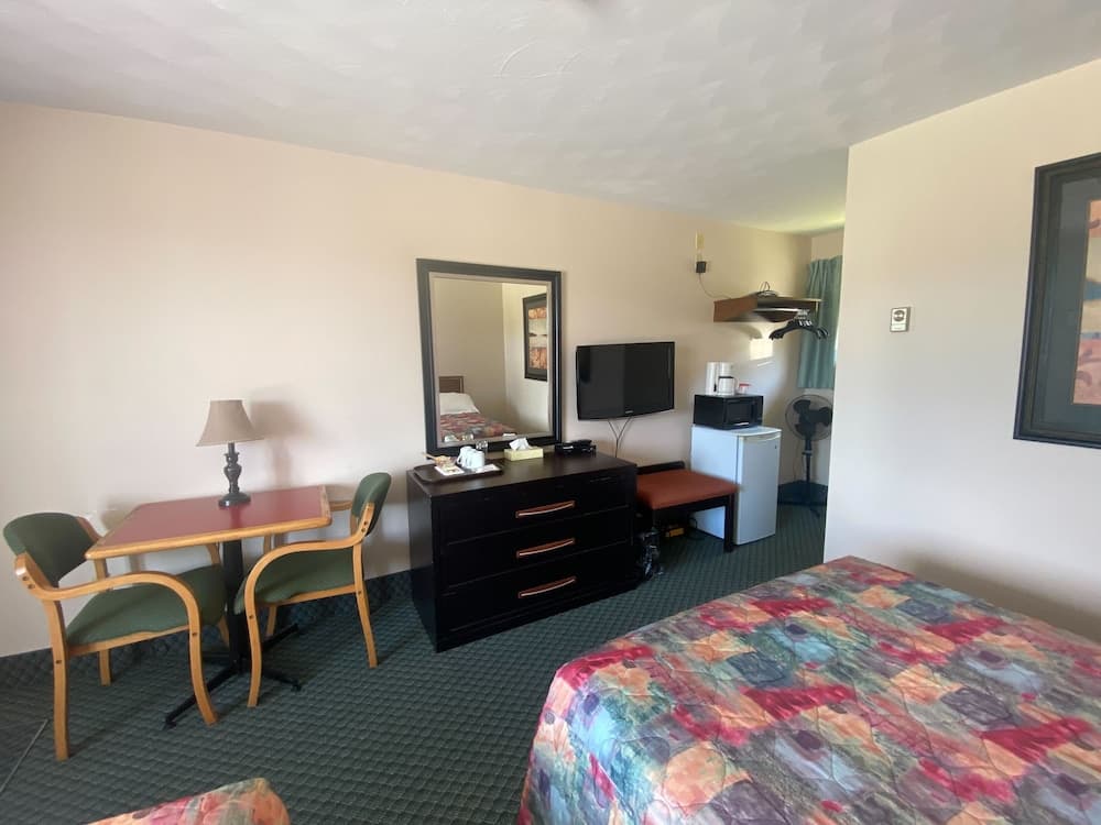 Kelly's View Motel photo 6