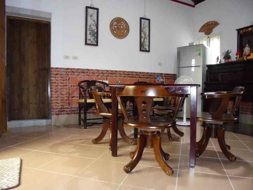 Antique Courtyard B&B photo 9