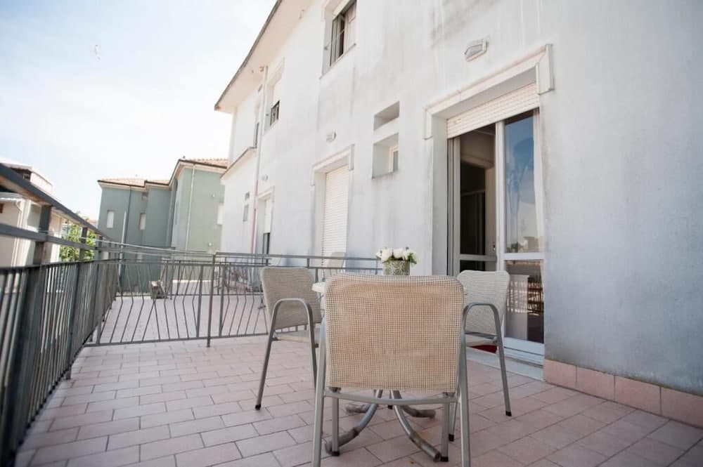 Sappho Hotel photo 2