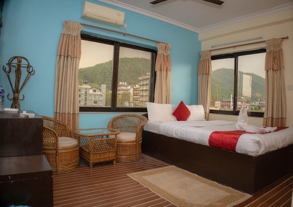 Pokhara photo 7