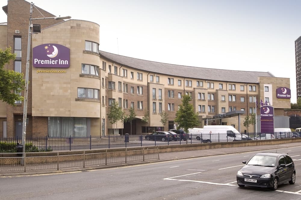 Premier Inn Glasgow Cc South