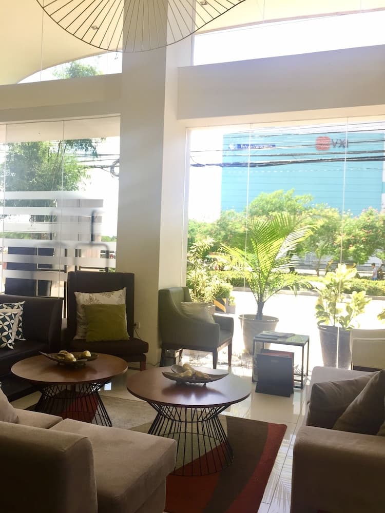 Home Crest Hotel photo 5