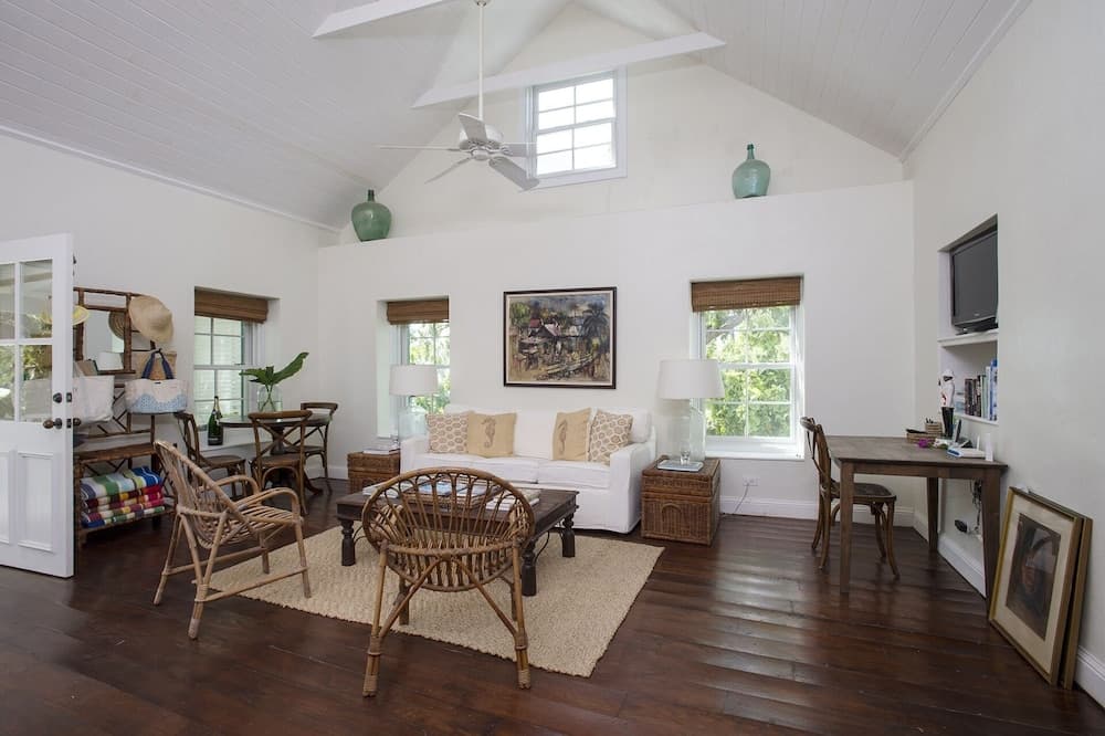 Buccaneer Hill 6 Bedroom Home photo 8