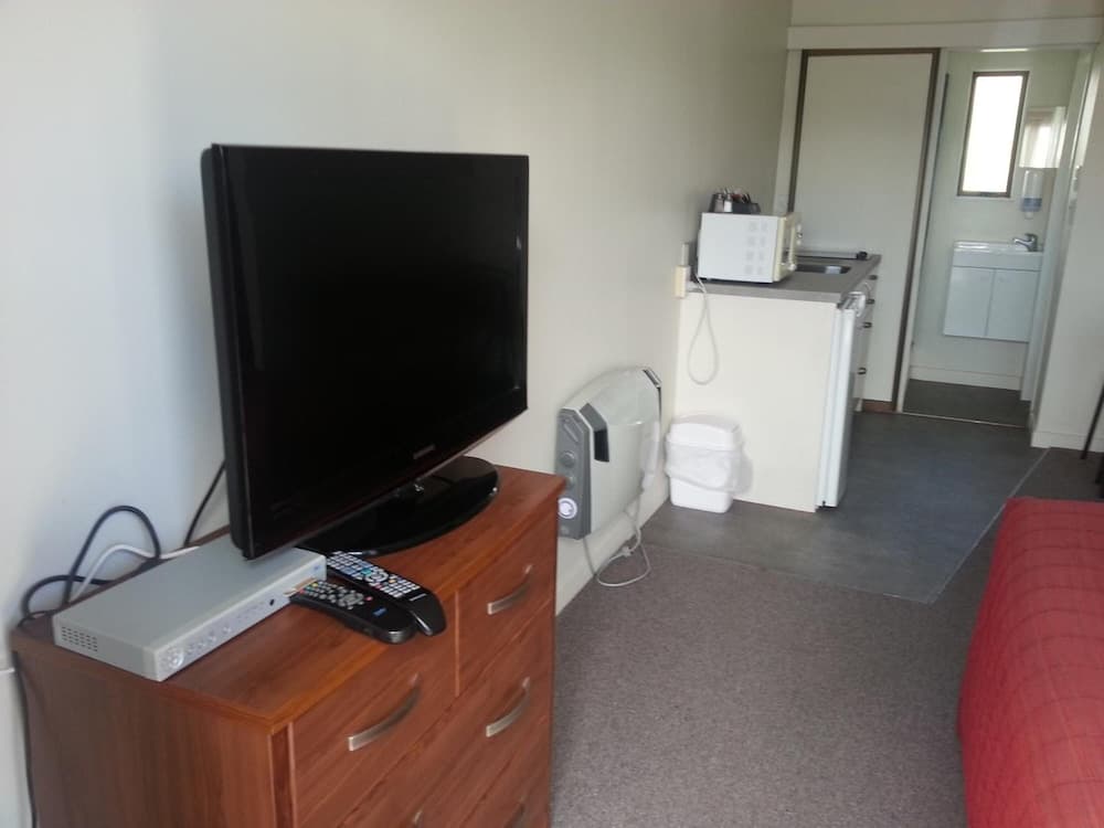 Oxford Court Motel photo 8