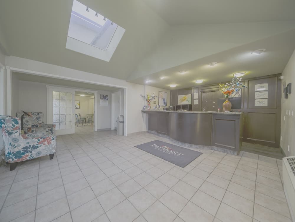 Baymont by Wyndham Hinton photo 8