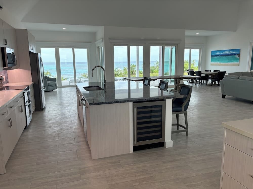 Twin Coves Tranquility: Private Beachfront Estate photo 6