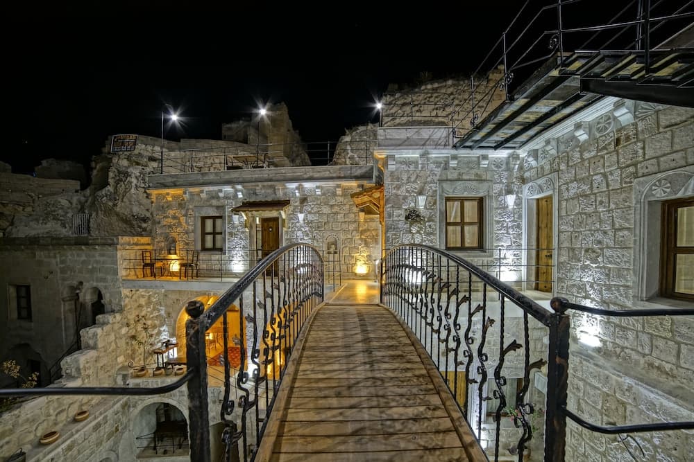 Risus Cave Suites photo 5
