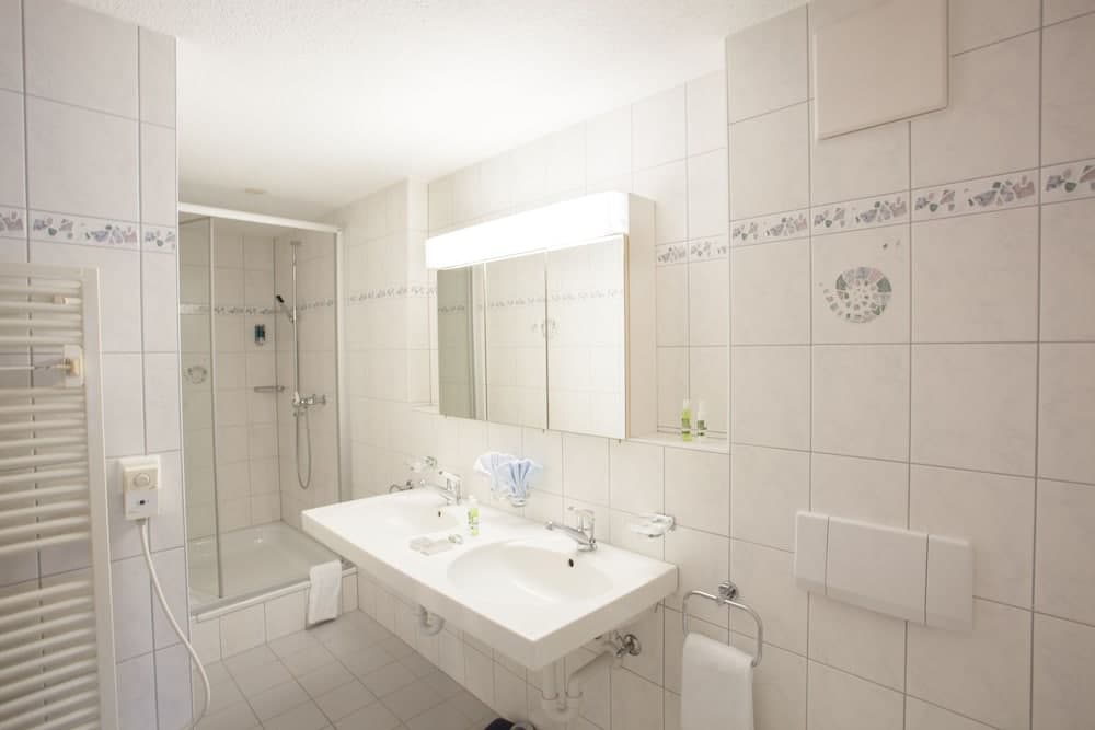 Garni Hotel Frohburg photo 7