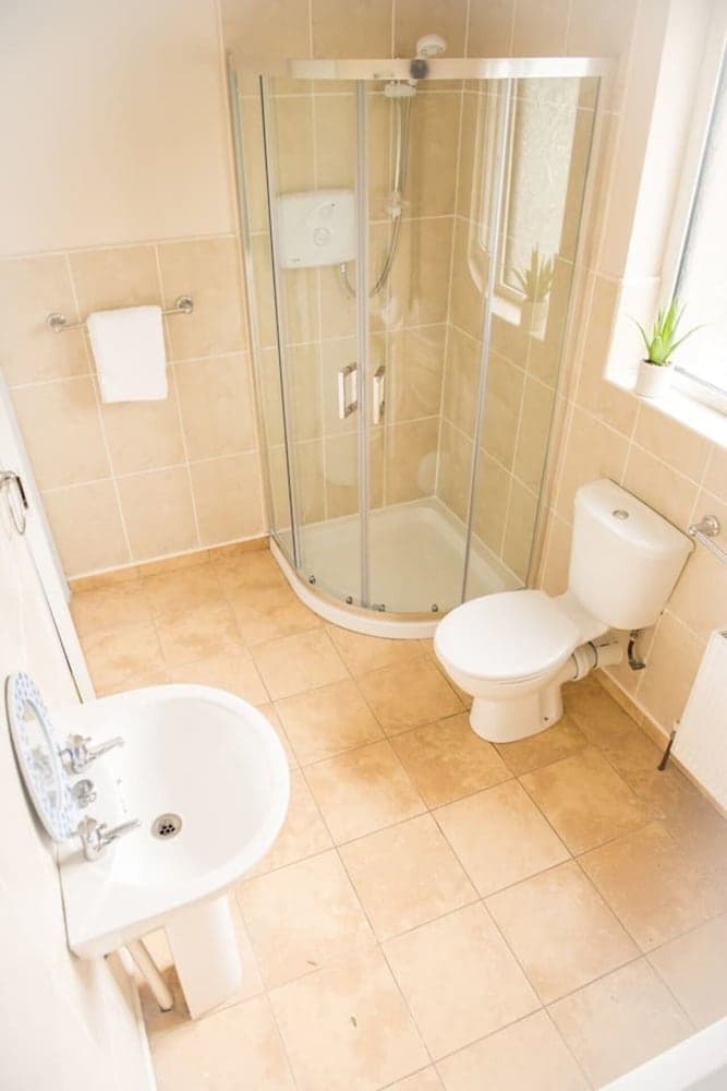3-bed House in Clonmany With Panoramic Hillside Se photo 5