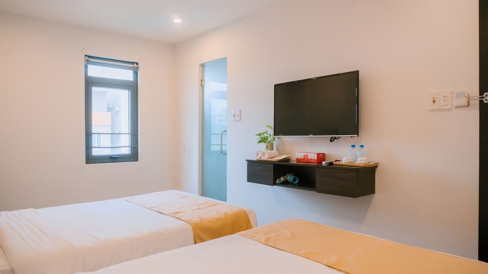 Horizon Front Beach Hotel Danang photo 8