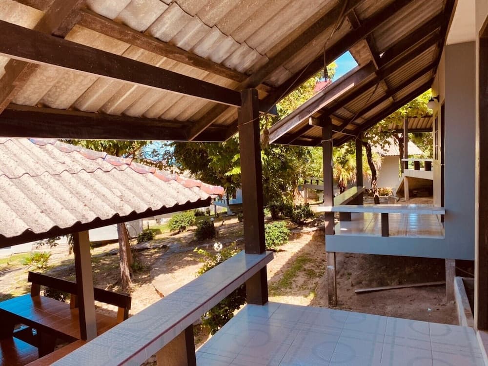 Phupha Bungalow photo 4