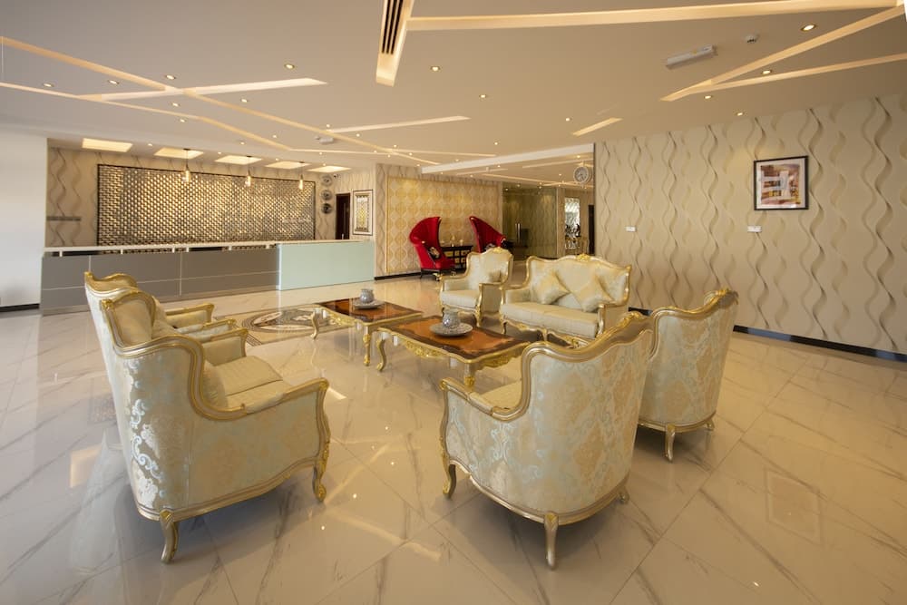 Home Station Hotel photo 2