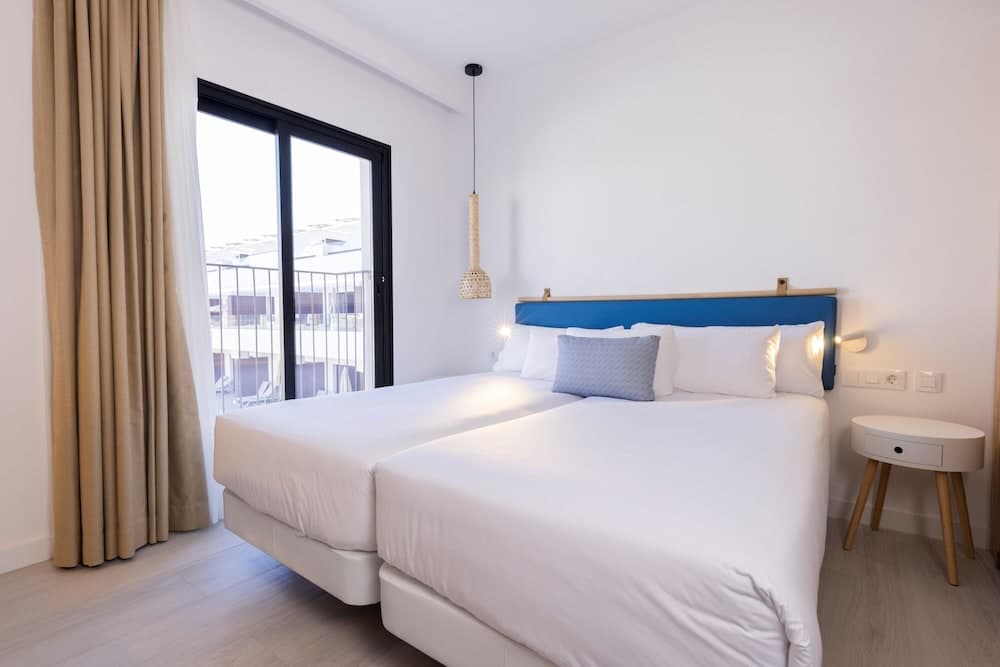 Esmeralda Cotillo Homes by LIVVO photo 8