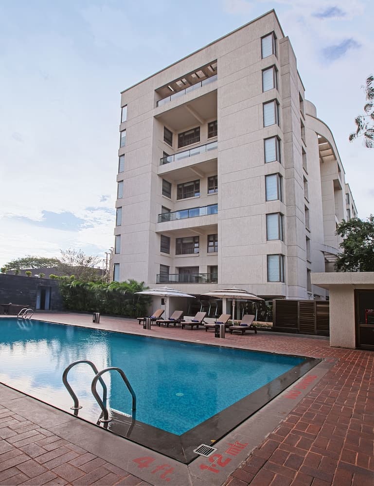 Oakwood Residence Naylor Road Pune photo 6