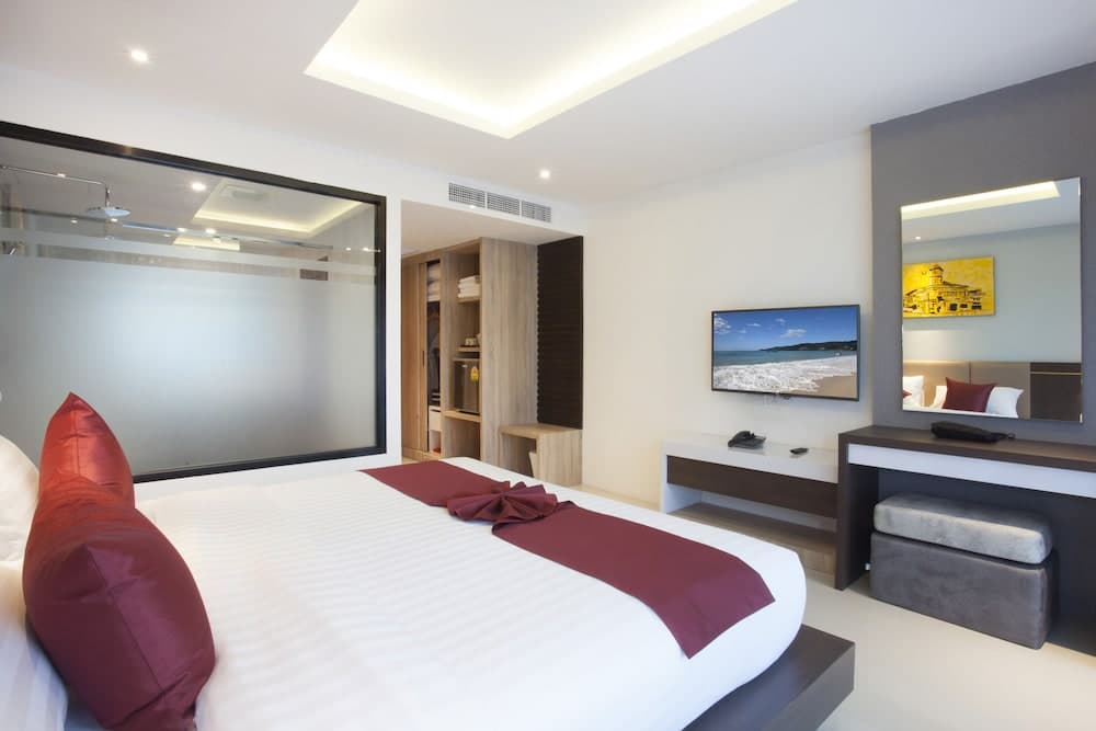 Paripas Patong Resort photo 5