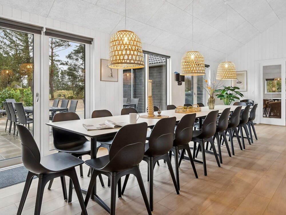 Spacious Retreat for 20 - By Traum Ferienwohnungen photo 2