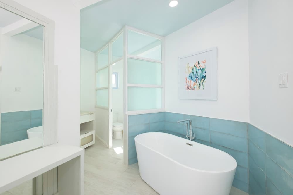 Blue-sky penthouse photo 9