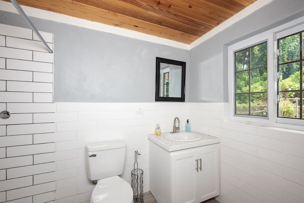Winfield Manor 3 Bedroom Home photo 7