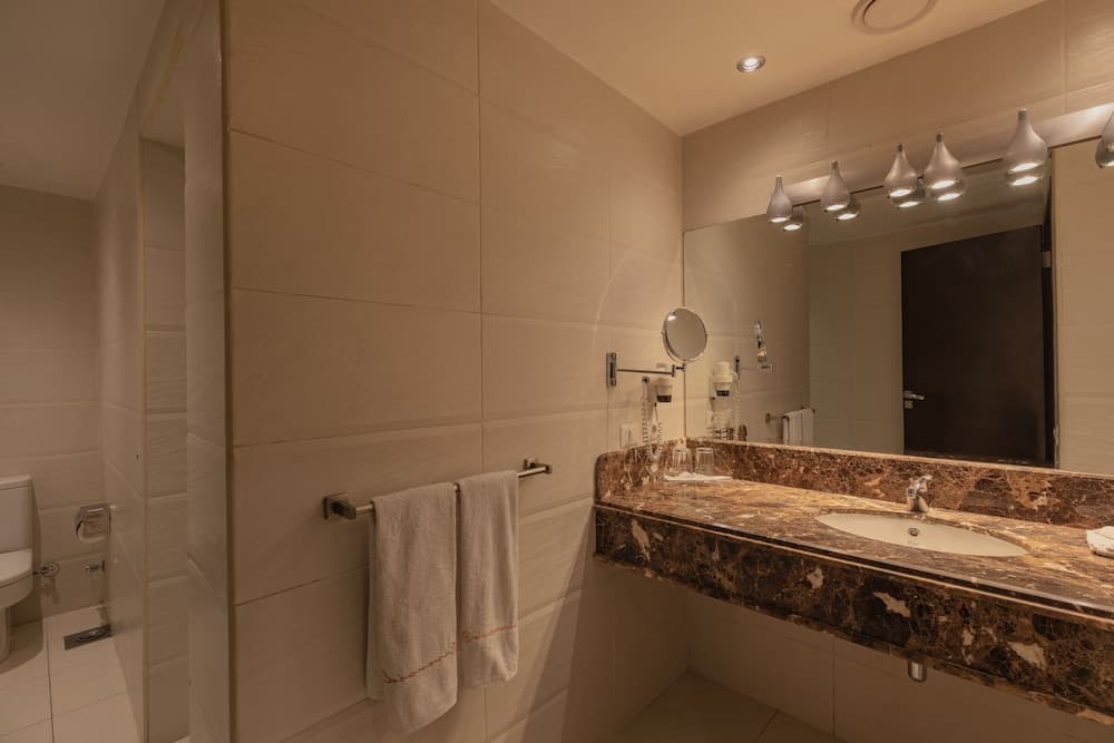 Riverside Hotel photo 4