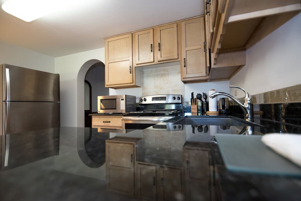 Windsong Guest Apartments photo 4
