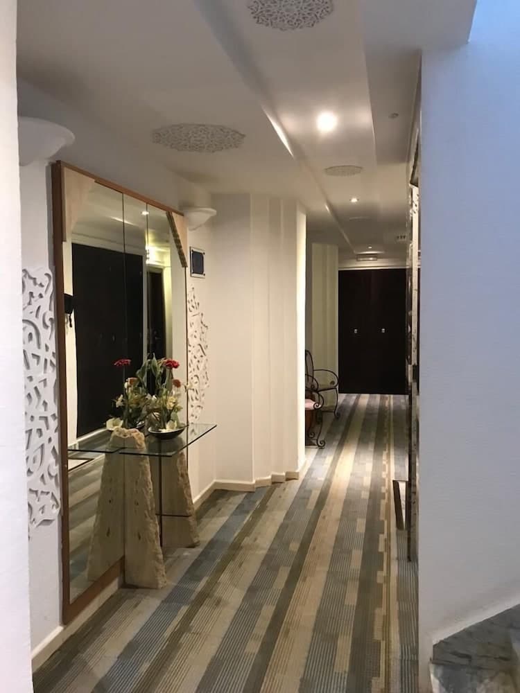 HOTEL COLOMBE photo 2