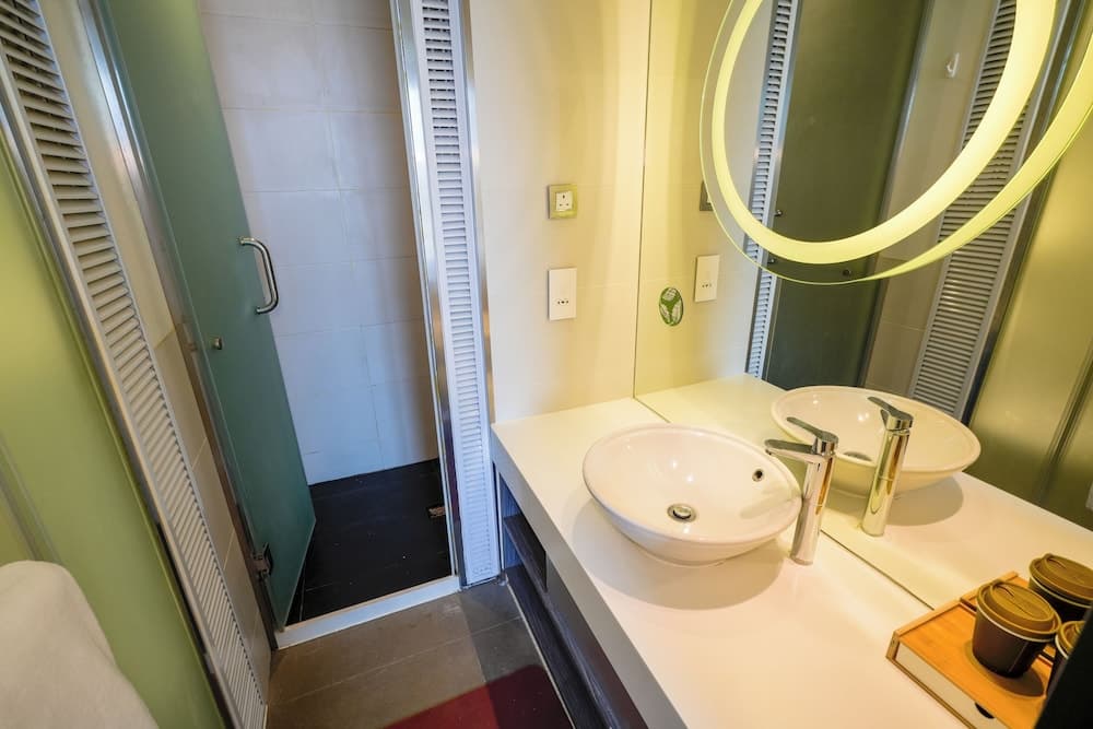 Epoch Hotel photo 6